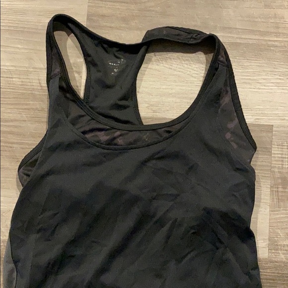 Black workout top with sports bra - Picture 2 of 4